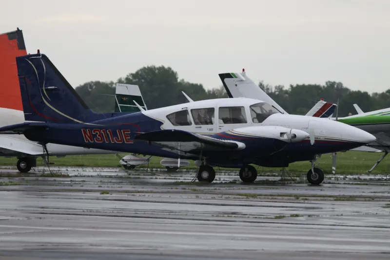 Piper PA-23 Aztec