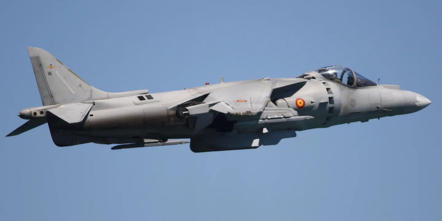 McDonnell Douglas AV-8B Harrier II