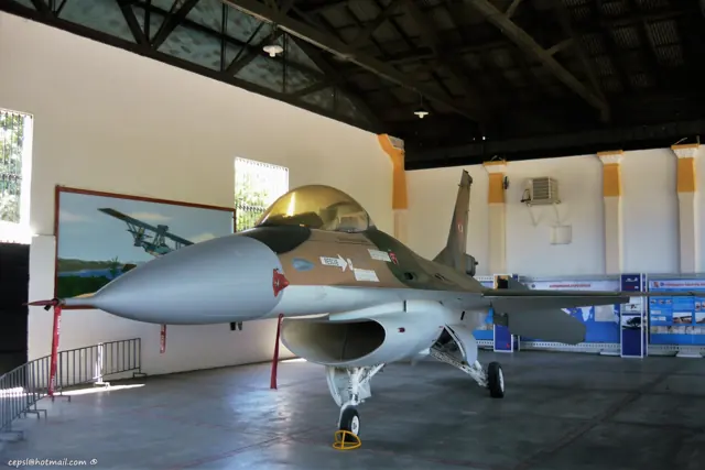 F-16 Fighting Falcon