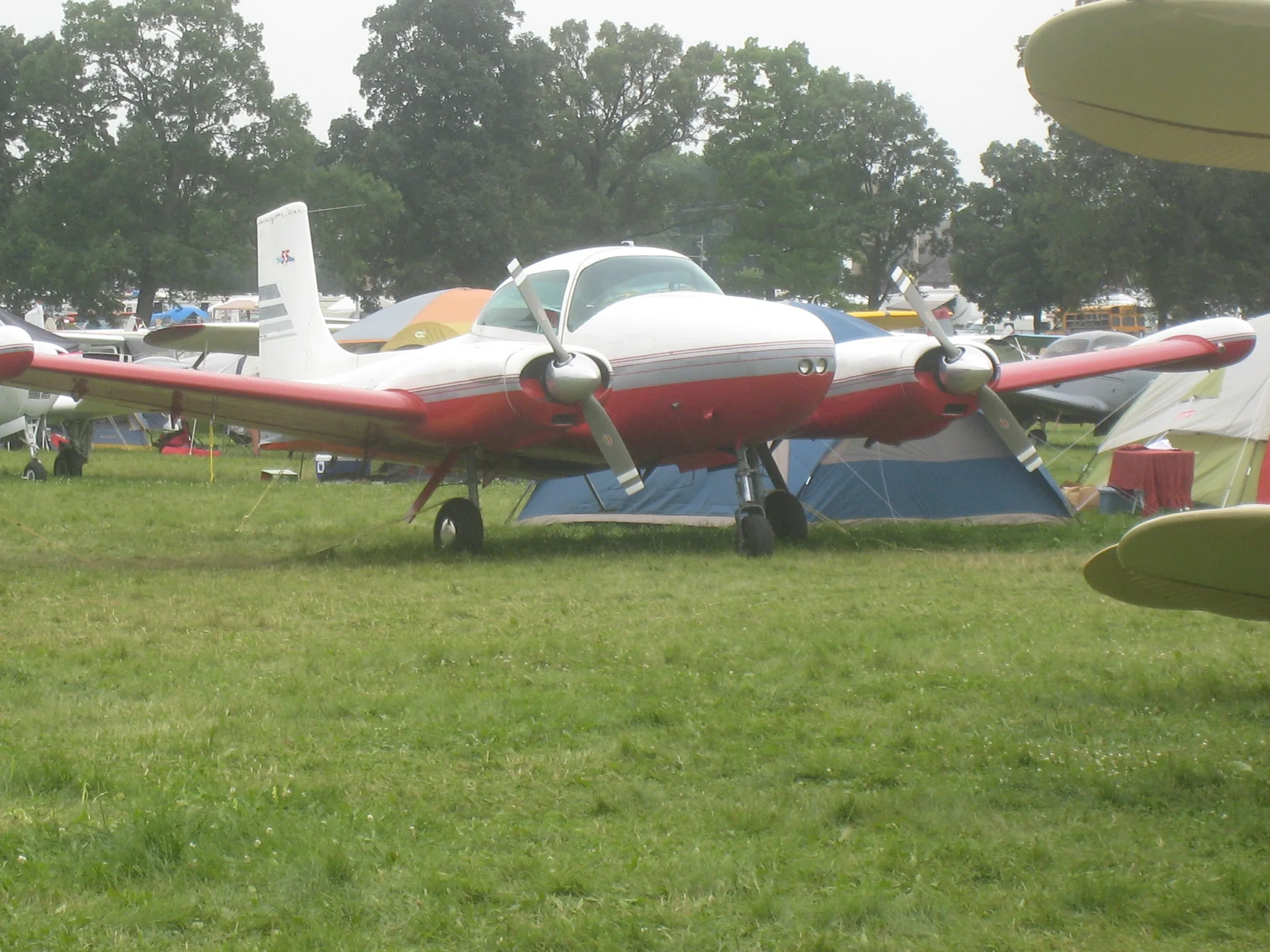 Camair 480 Twin Navion