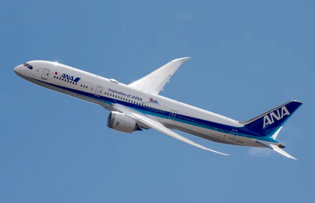 Boeing 787-10 Dreamliner