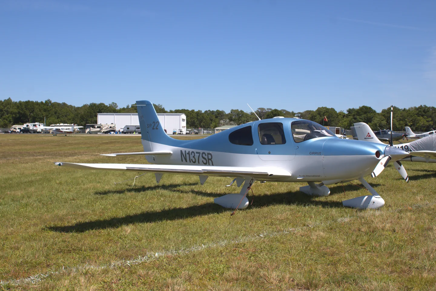 Cirrus SR22