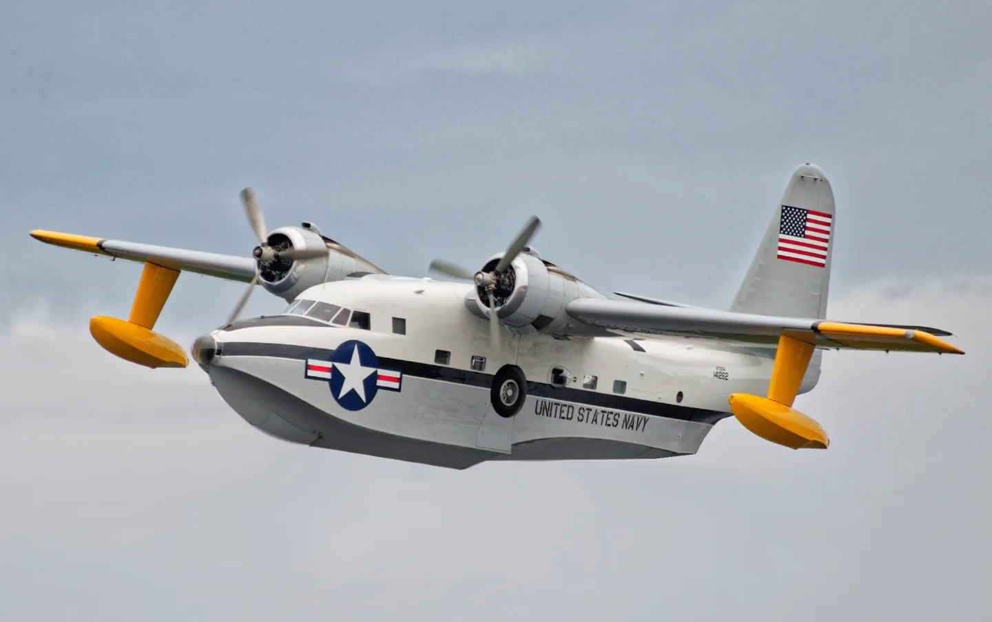 Grumman Albatross HU-16 / G-111