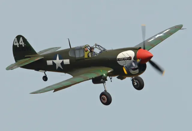 Curtiss P-40 Warhawk
