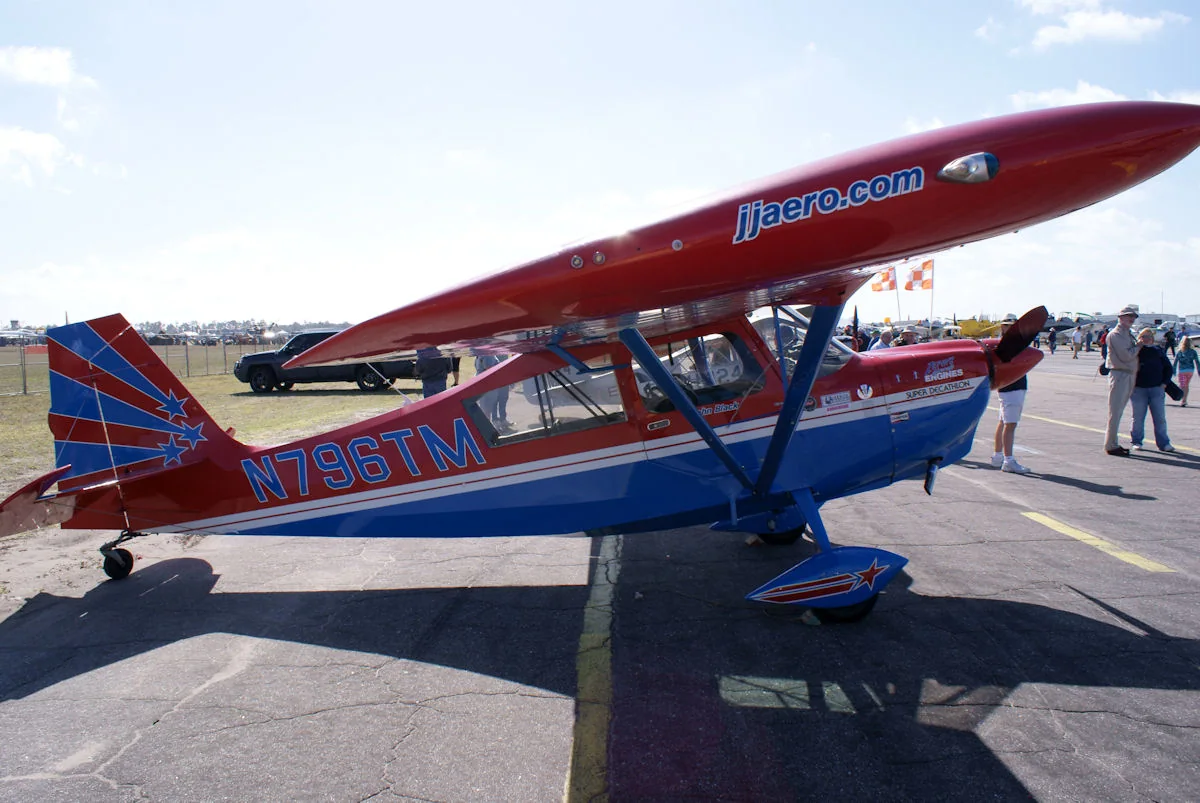 American Champion 8KCAB Super Decathlon
