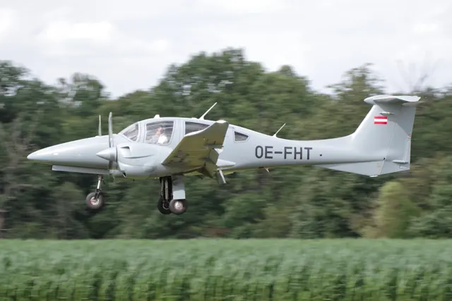Diamond DA62