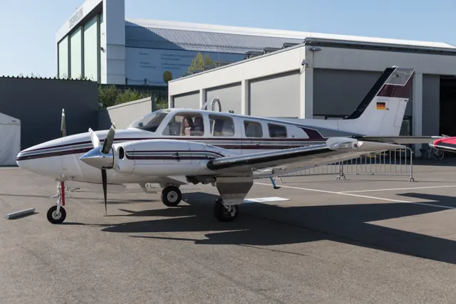 Beechcraft Baron 58 / G58